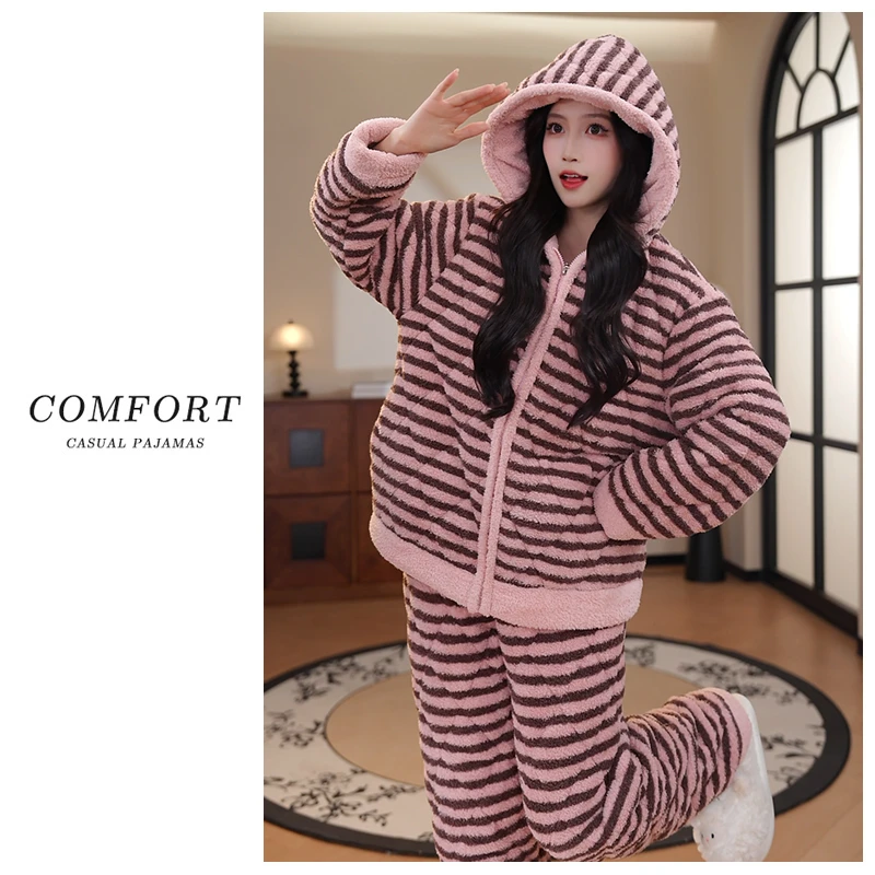 珊瑚绒睡衣三层夹棉条纹女秋冬加绒加厚保暖可外穿连帽家居服套装