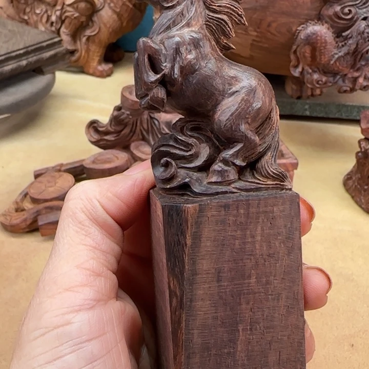 烟***4黄花梨/降香黄檀马