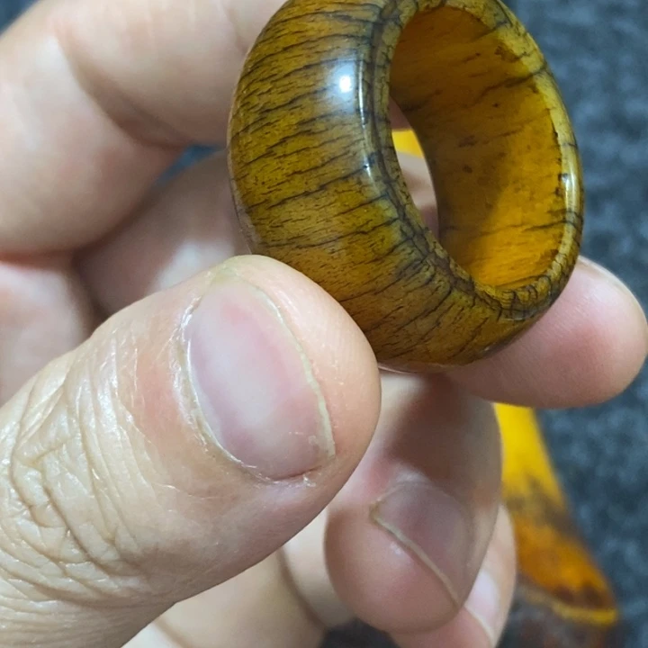 滴血莲花菩提吊坠