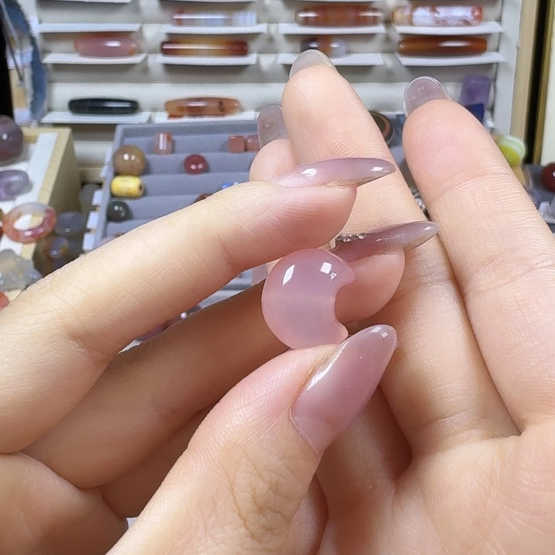 小***）玛瑙/玉髓未镶嵌颈饰