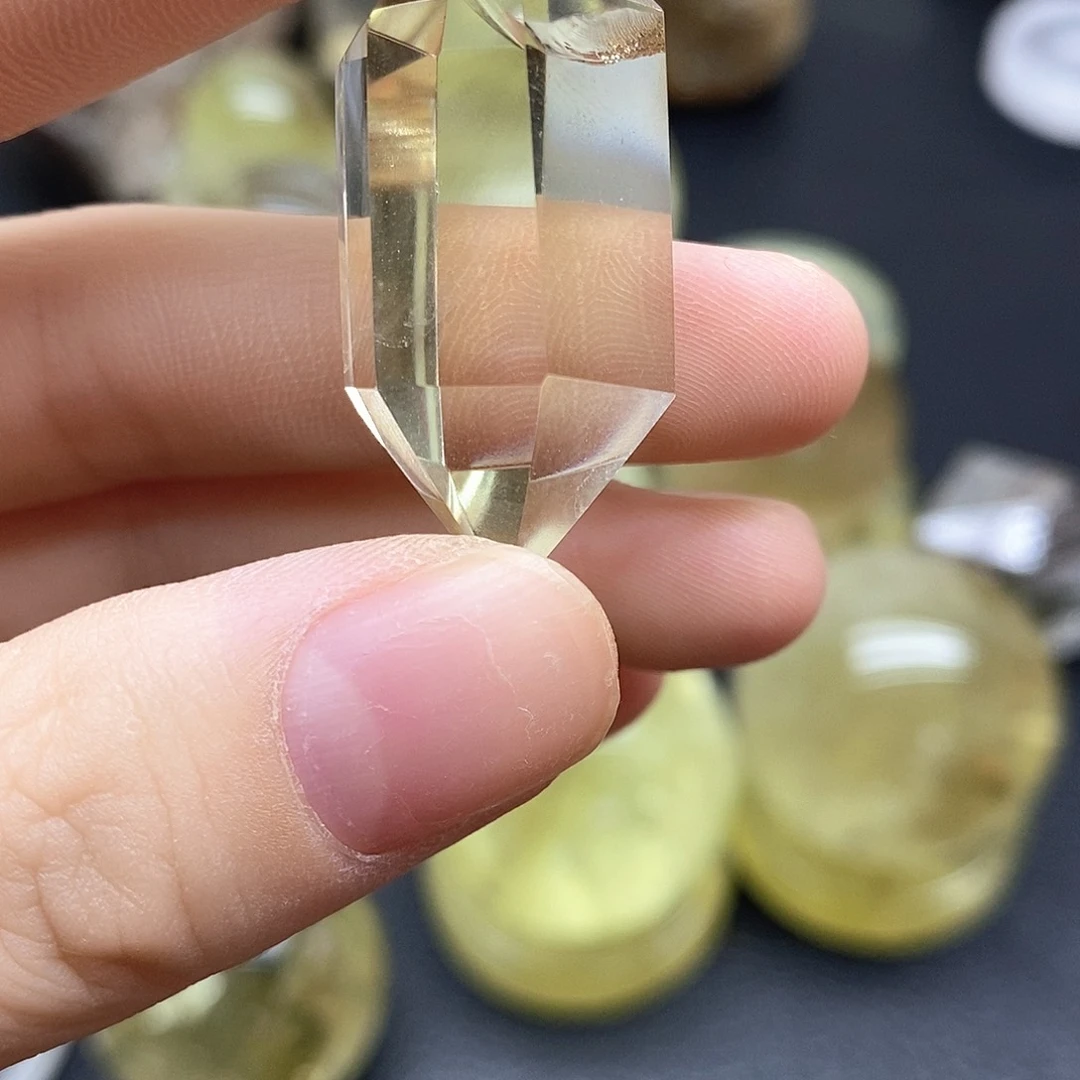 未镶嵌珠宝半成品水晶273水晶石