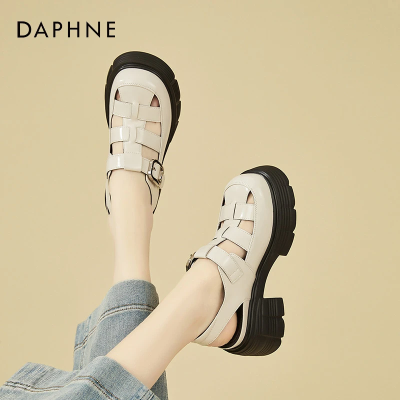 达芙妮厚底包头凉鞋女2025新款夏季外穿增高猪笼鞋镂空透气罗马鞋