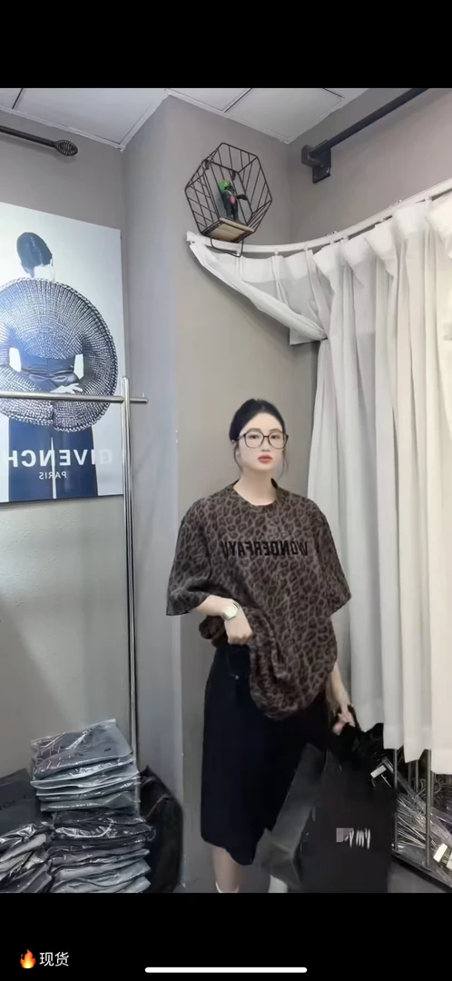 2025早秋新款字母图案装饰款式百搭款五分袖T恤衫女装2222
