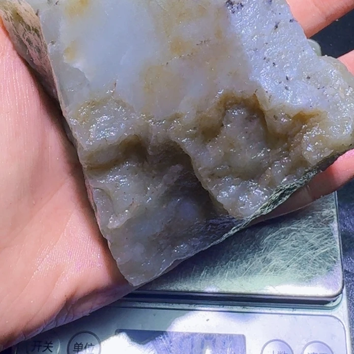 未镶嵌和田玉（糖玉）珠宝半成品