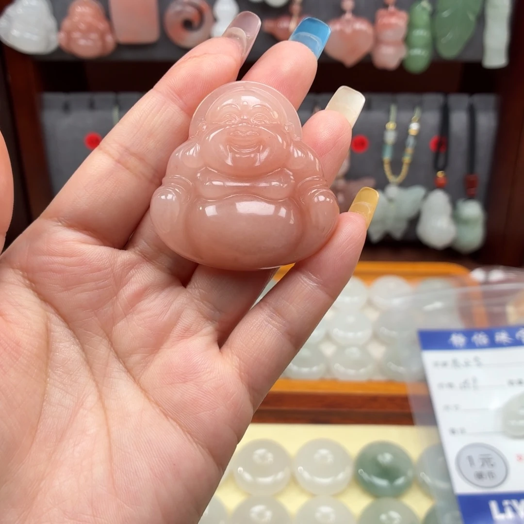 颈饰未镶嵌石英质玉