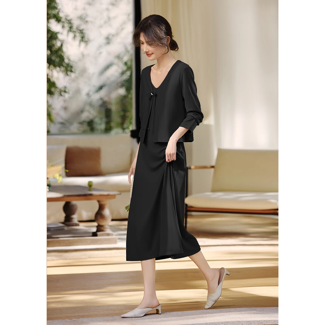 XWI/欣未新中式盘扣针织两件套装女2025优雅慵懒云感舒适针织套装