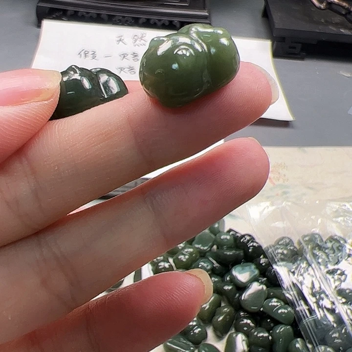 和田玉未镶嵌颈饰6