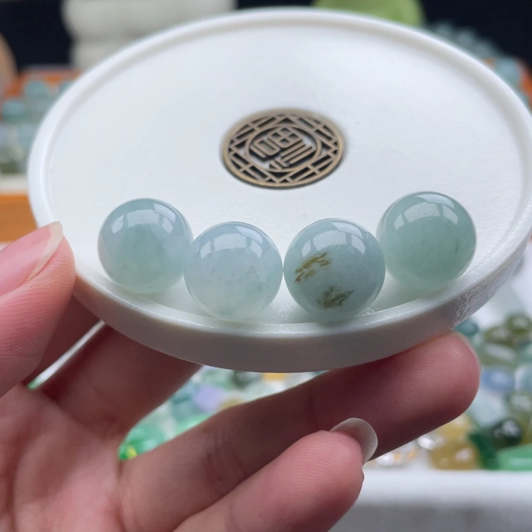 翡翠散珠天然缅甸翡翠a货12.5+，单颗价格可挑