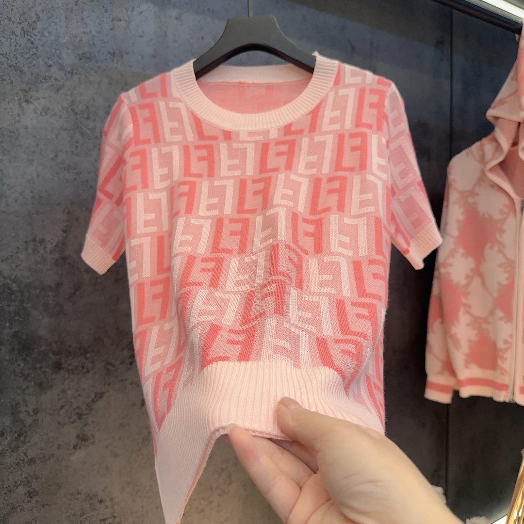 【定制大码女装80-200斤】早春新款时尚减龄刺绣提花显瘦针织衫2093