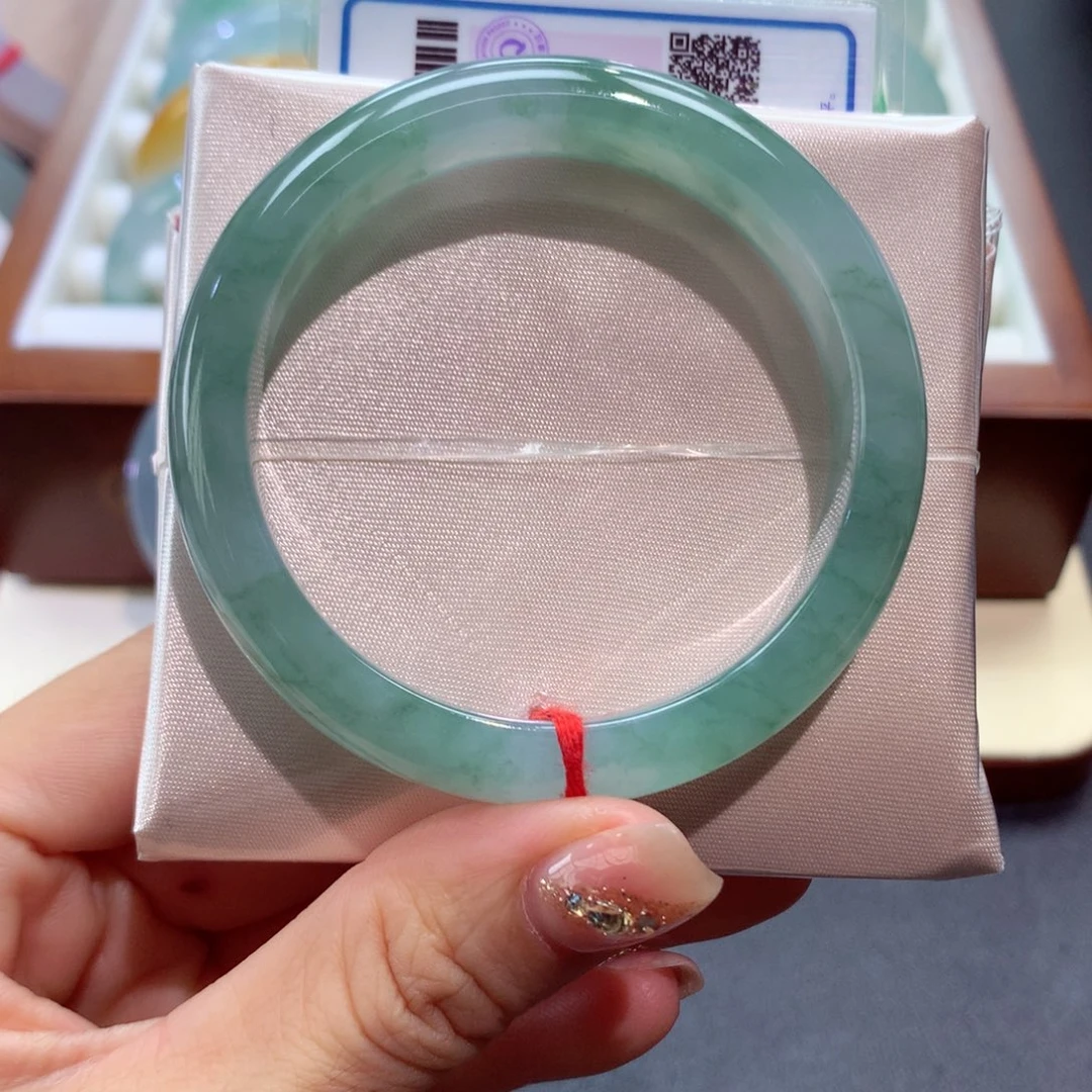 翡翠手镯未镶嵌6号