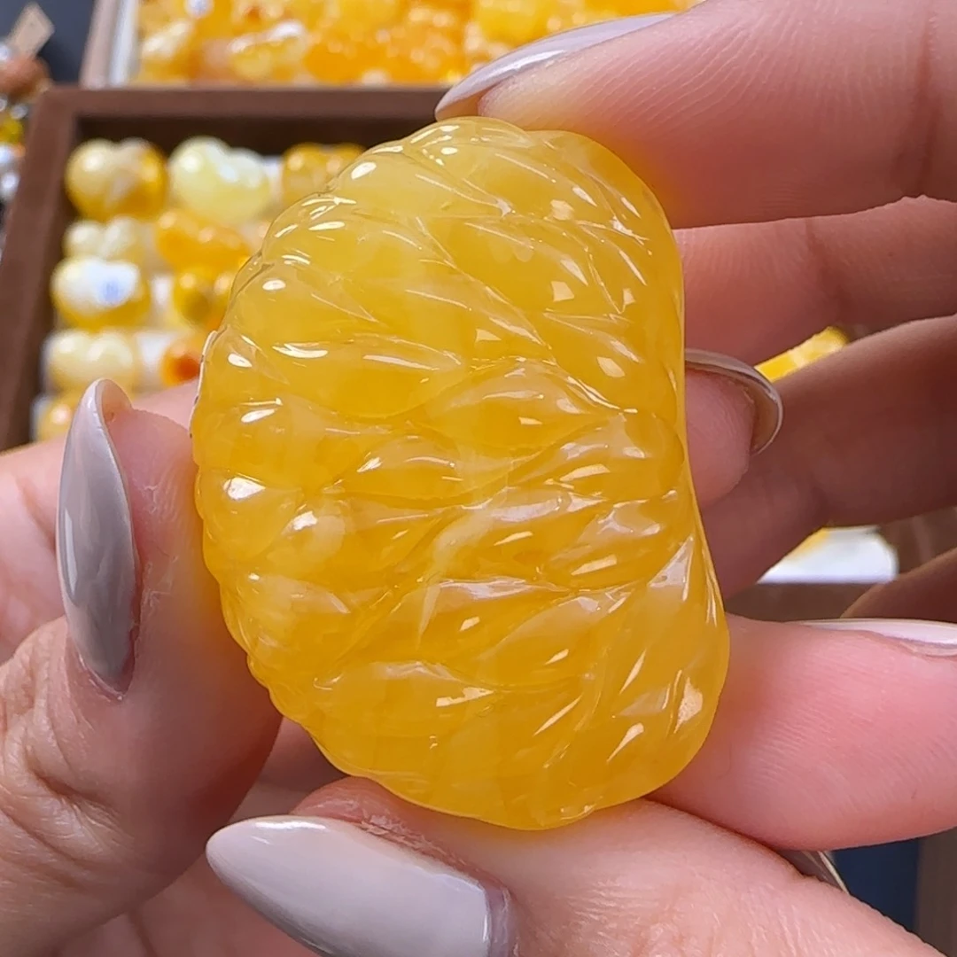 琥珀未镶嵌珠宝奇石