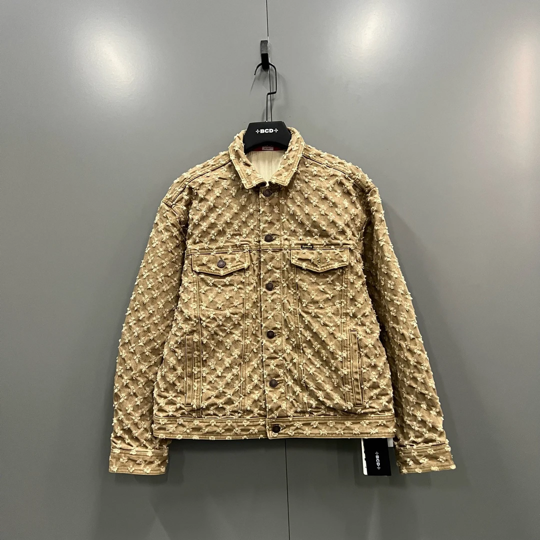 95新 Supreme （cc1）镂空徽标破洞牛仔外套 L码/011192