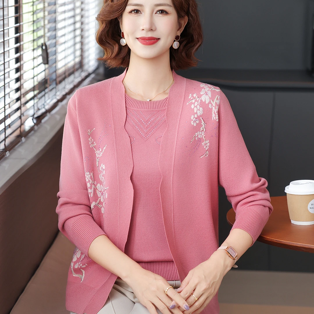 时尚妈妈秋装上衣新款中老年人女两件套装春秋薄针织开衫时尚衣服