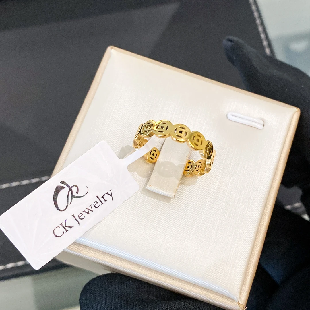 钛钢戒指 金色铜钱戒指R905