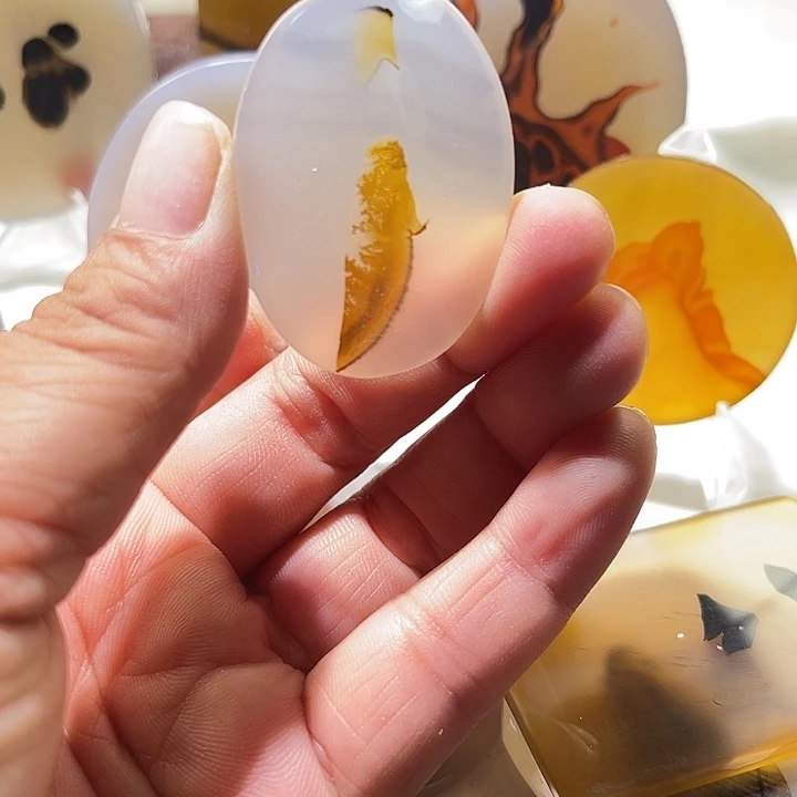 未镶嵌颈饰玛瑙/玉髓