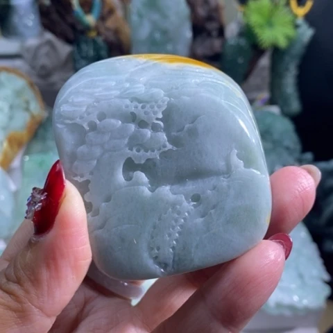 【闪购商品】颈饰未镶嵌翡翠山水