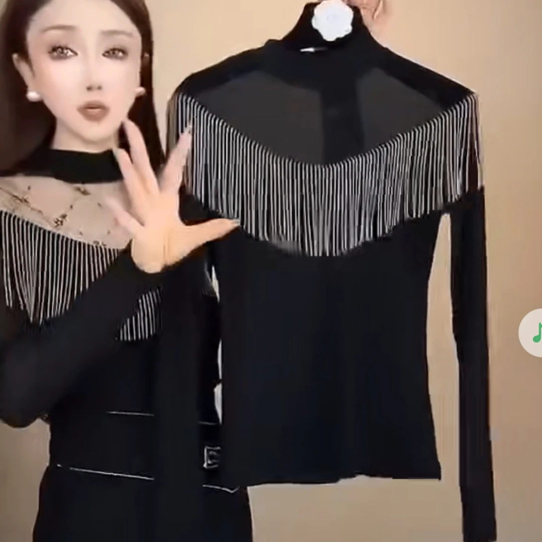 依秀流苏时髦上衣好显瘦