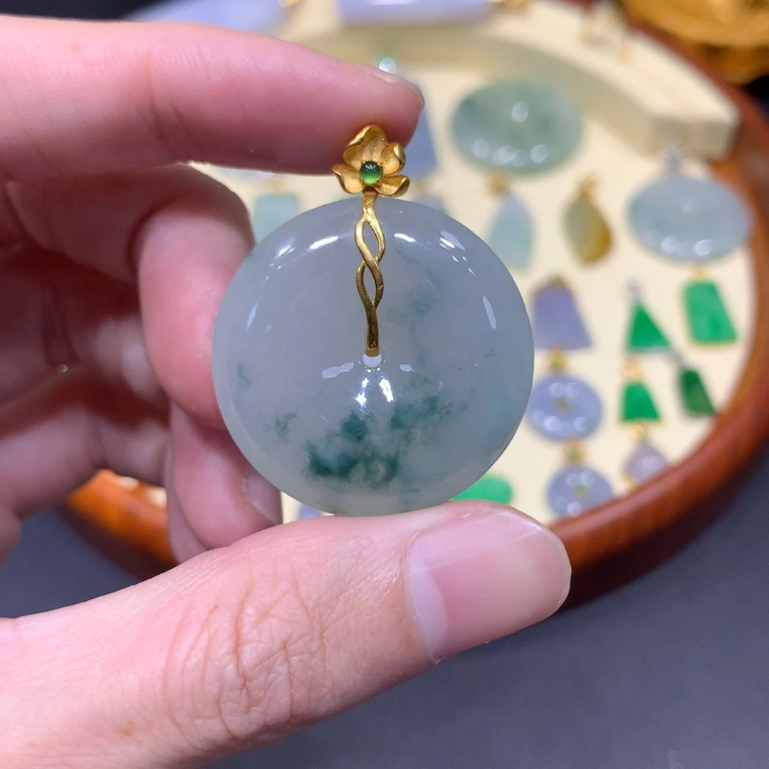 翡翠吊坠(不含链)未镶嵌