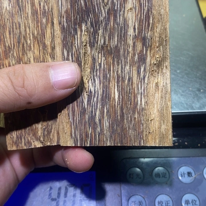 沉香沉香碎屑用****5柬埔寨