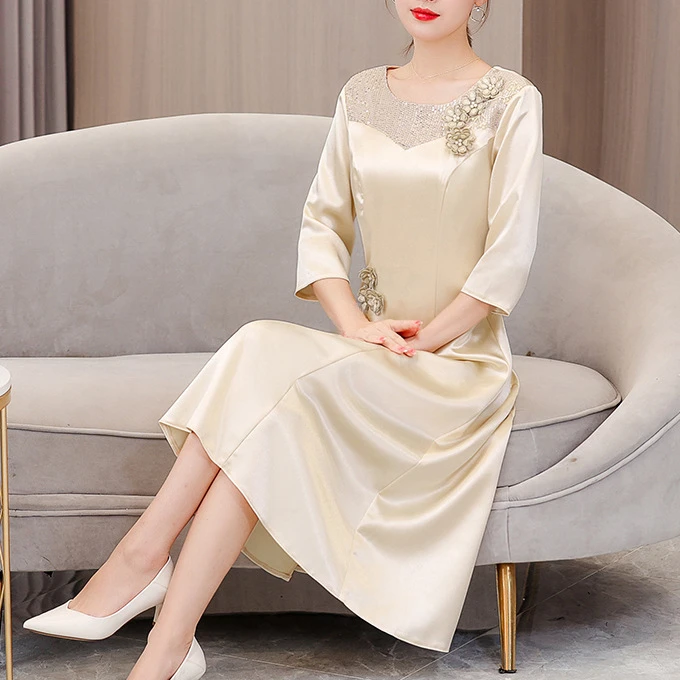 妈妈装婚宴礼服气质高贵丈母娘喜婆婆参加婚礼年轻连衣裙平时可穿