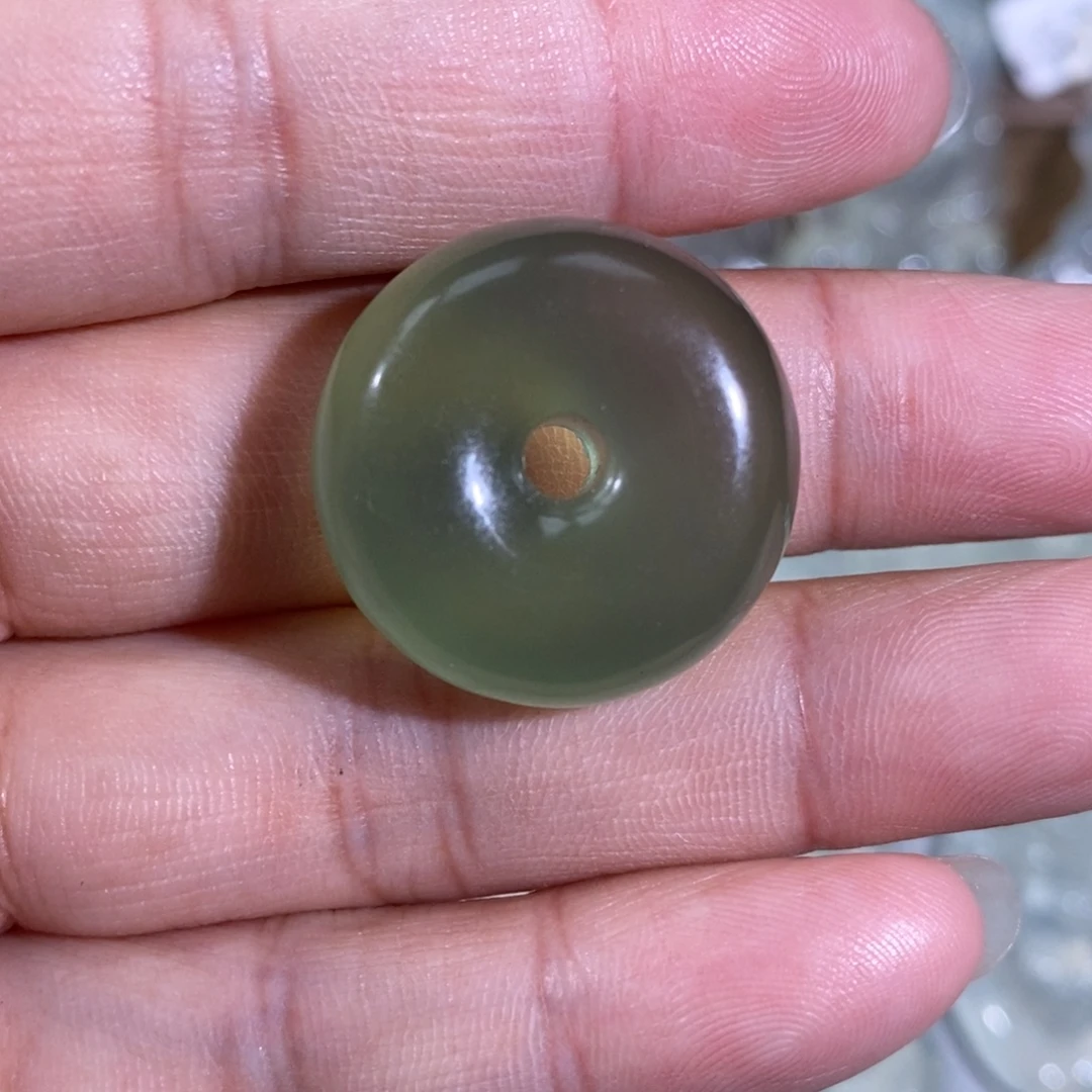 未镶嵌岫玉颈饰吊坠