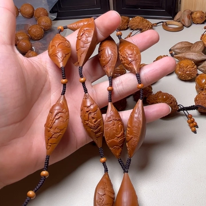 R***录手串橄榄核锦绣山河