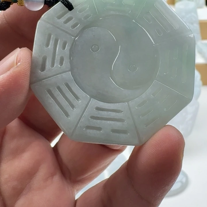 翡翠未镶嵌颈饰天然缅甸A货翡翠