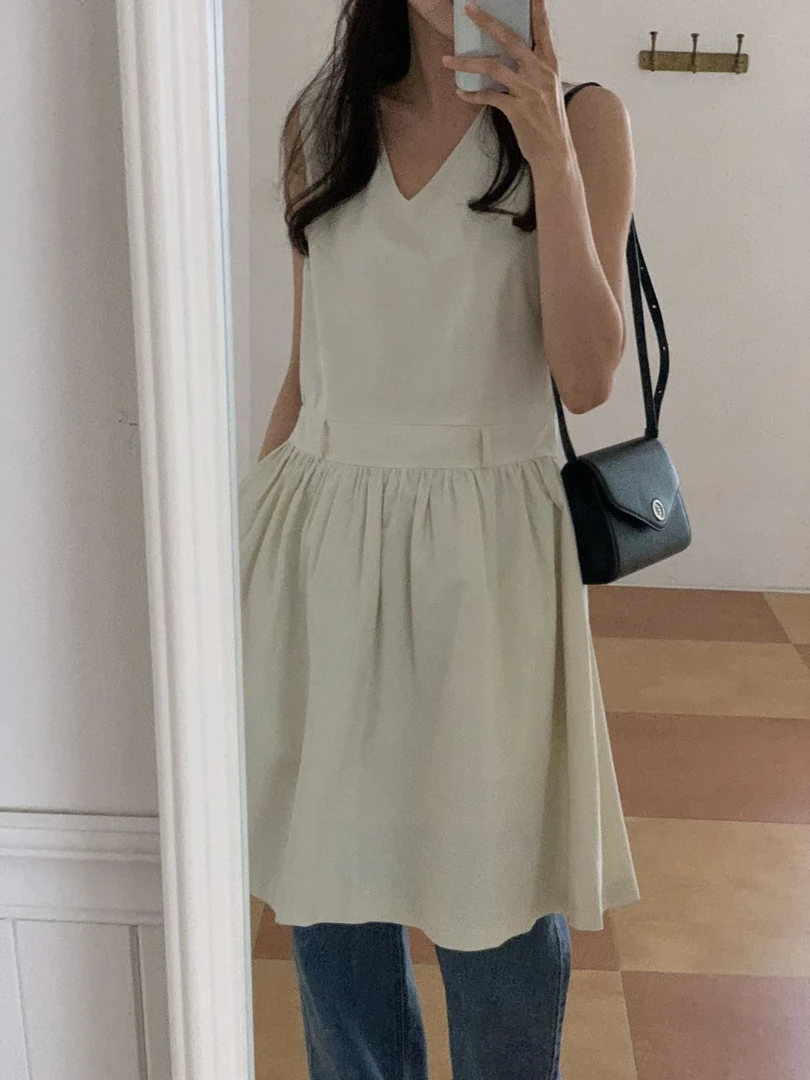 壹韩国东大门女装2024年春夏季新款百搭显瘦无袖吊带连衣裙女034c