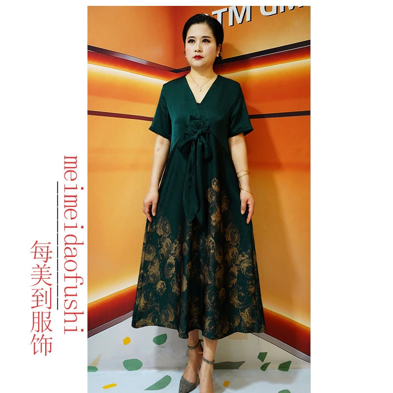 2025新款夏季时尚减龄气质简约宽松遮肉大气显瘦妈妈装连衣裙-959