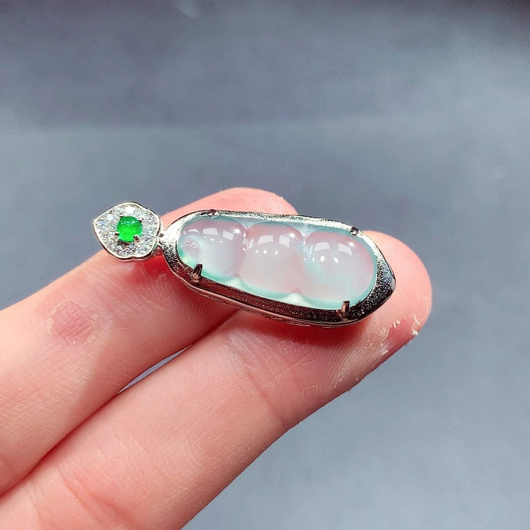 翡翠戒指未镶嵌翡翠