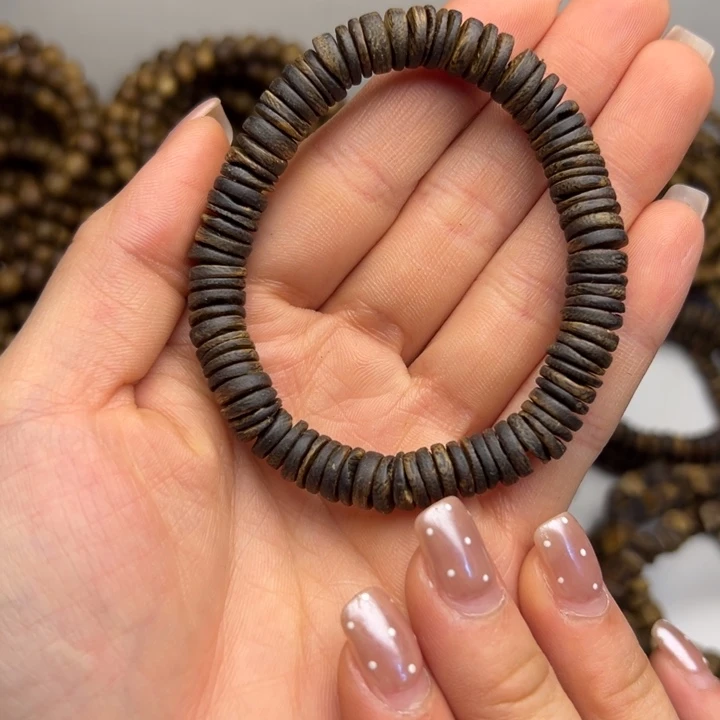 沉香碎屑沉香种植奇楠沉水 片片珠 卡08，9克