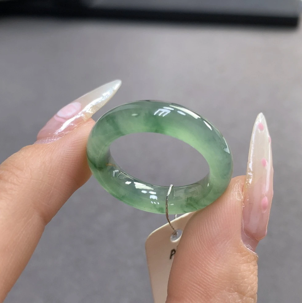 18号圈 缅甸天然A货翡翠 冰种满圈晴绿底色飘绿花戒圈