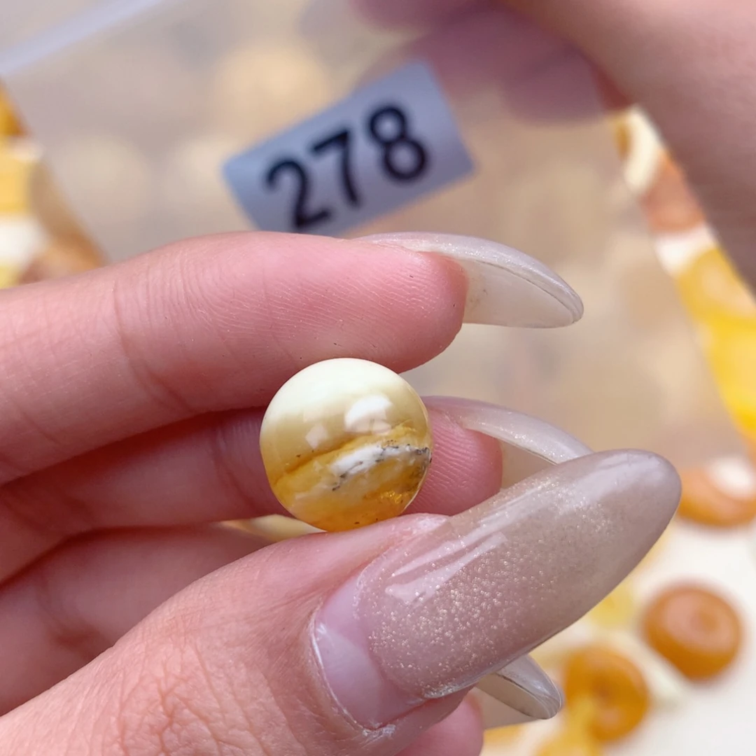 琥珀未镶嵌珠宝奇石13