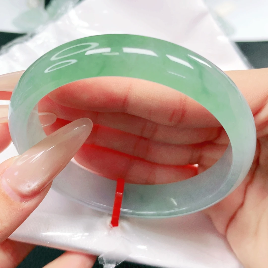 翡翠未镶嵌手镯59