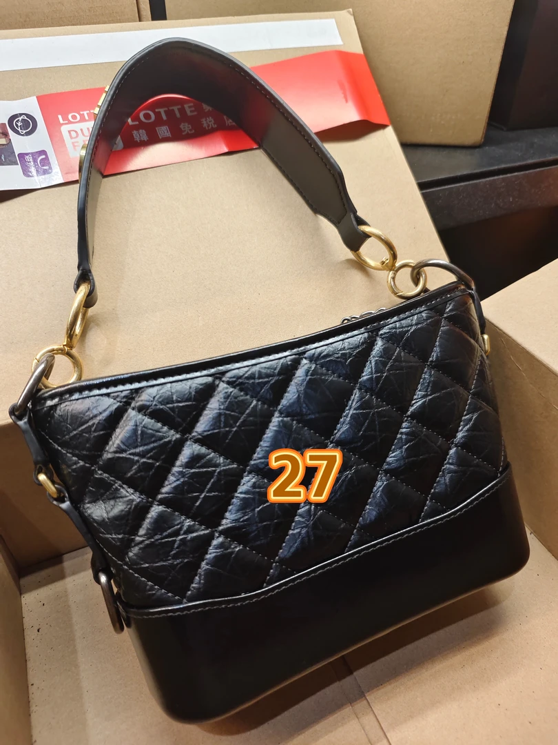 27号(S）菱格纹时尚百搭腋下单肩包