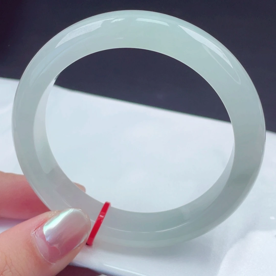 翡翠未镶嵌手镯56圈口