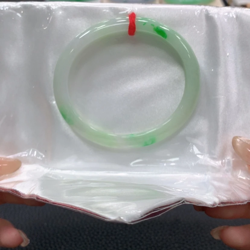 【闪购商品】翡翠手镯未镶嵌翡翠