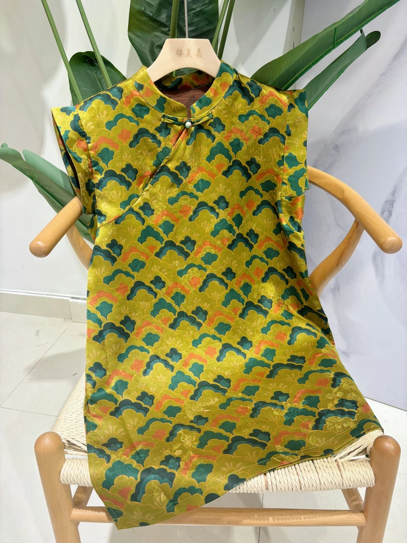 DY2621樱美嘉100桑蚕丝香云纱夏季新中式立领小飞袖叠穿上衣绿