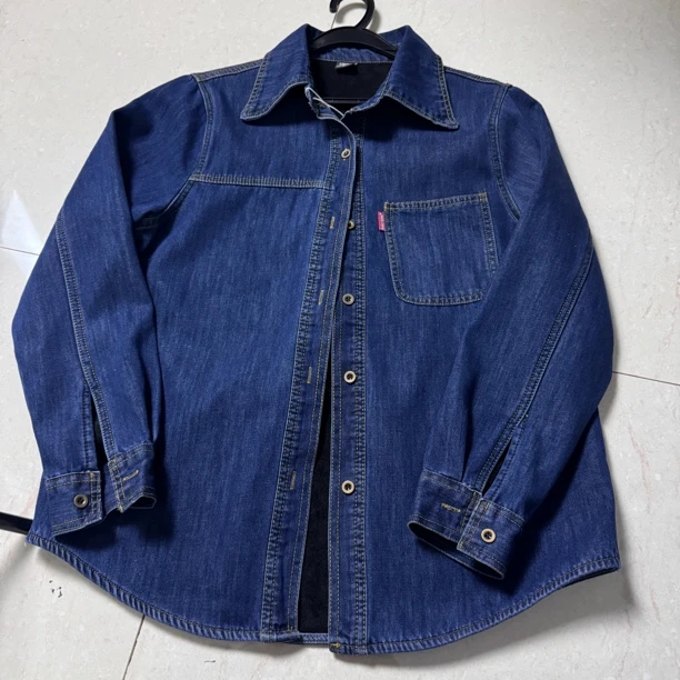 加绒单口袋正肩牛仔衬衣