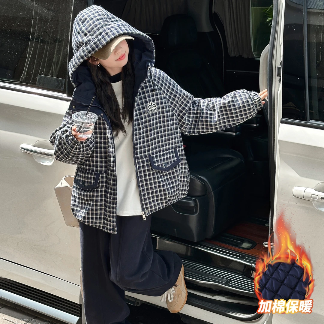 女童秋冬装外套2026新款儿童冬季夹棉加厚洋气超好看保暖棉衣外套