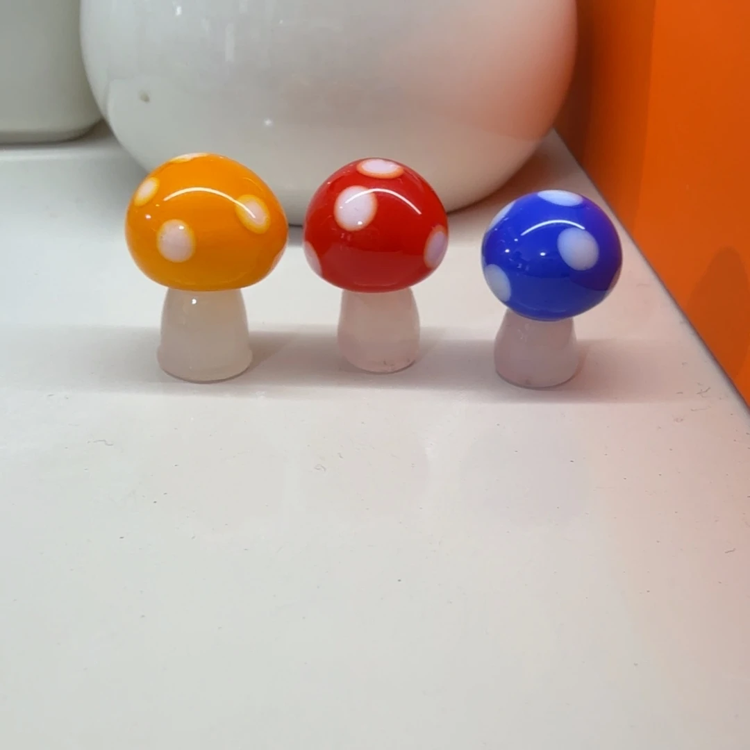 步***凡玻璃手工艺品小蘑菇