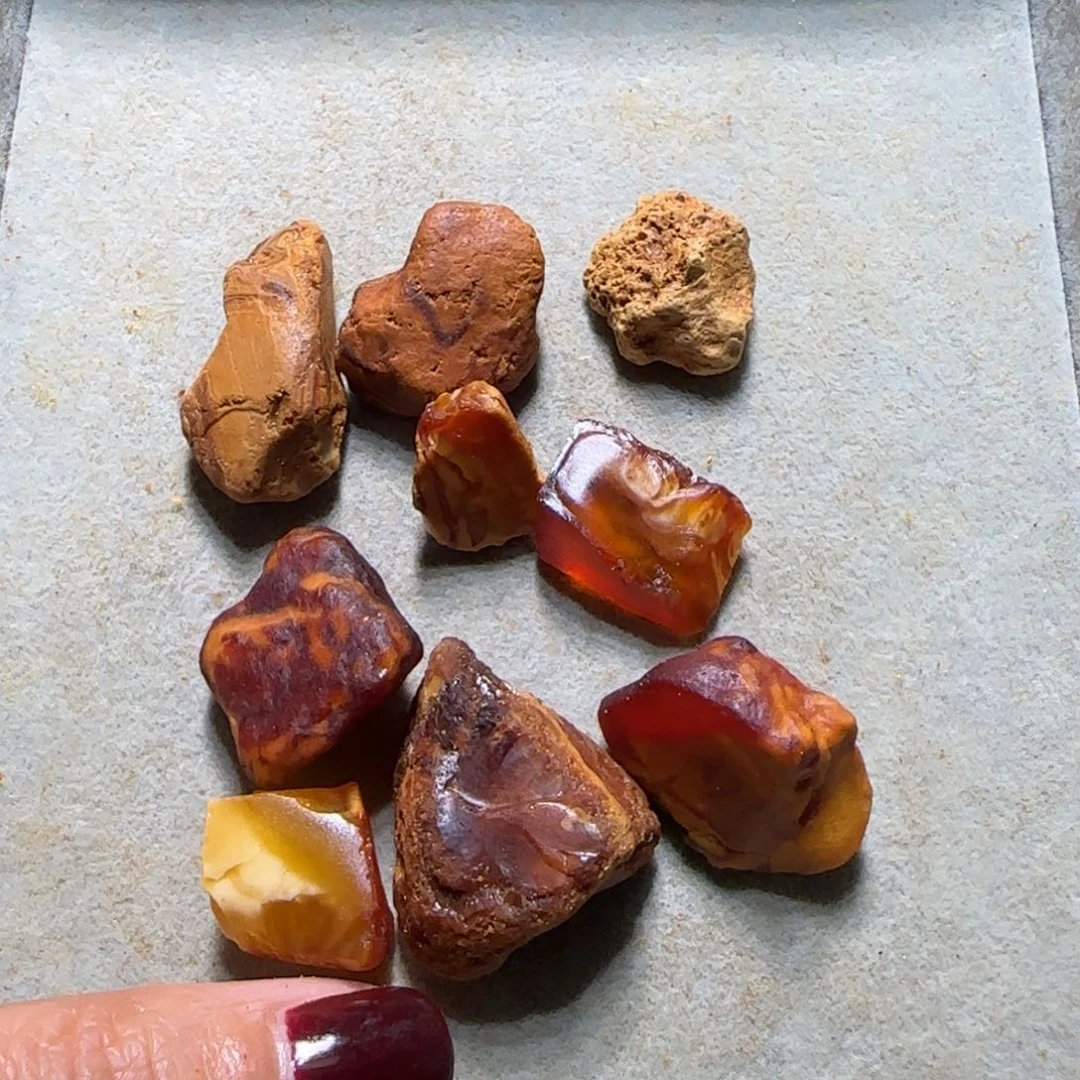 定制琥珀未镶嵌蜜*缘专拍