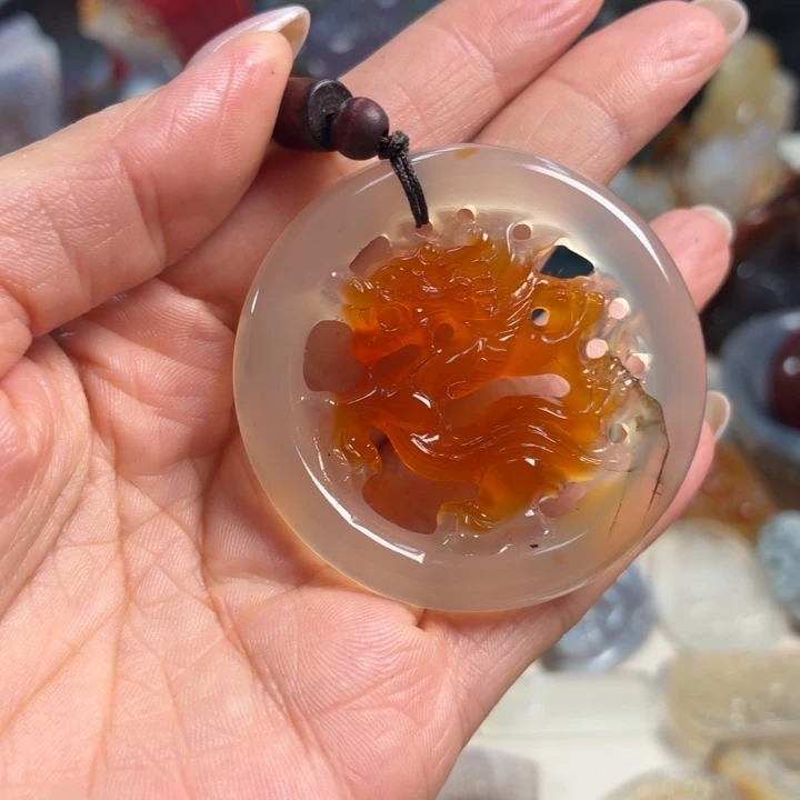 未镶嵌颈饰玛瑙/玉髓