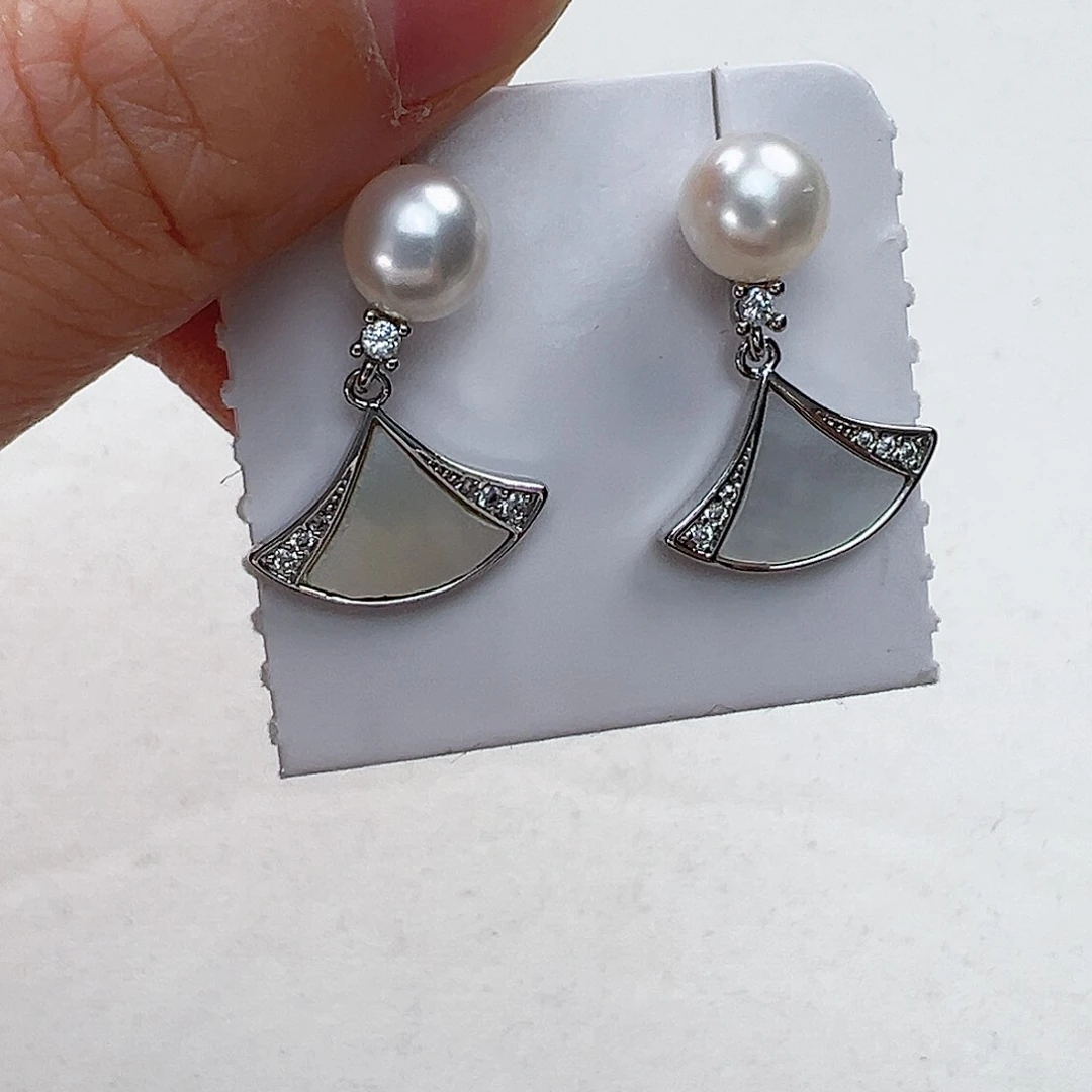 淡水珍珠耳饰未镶嵌孤