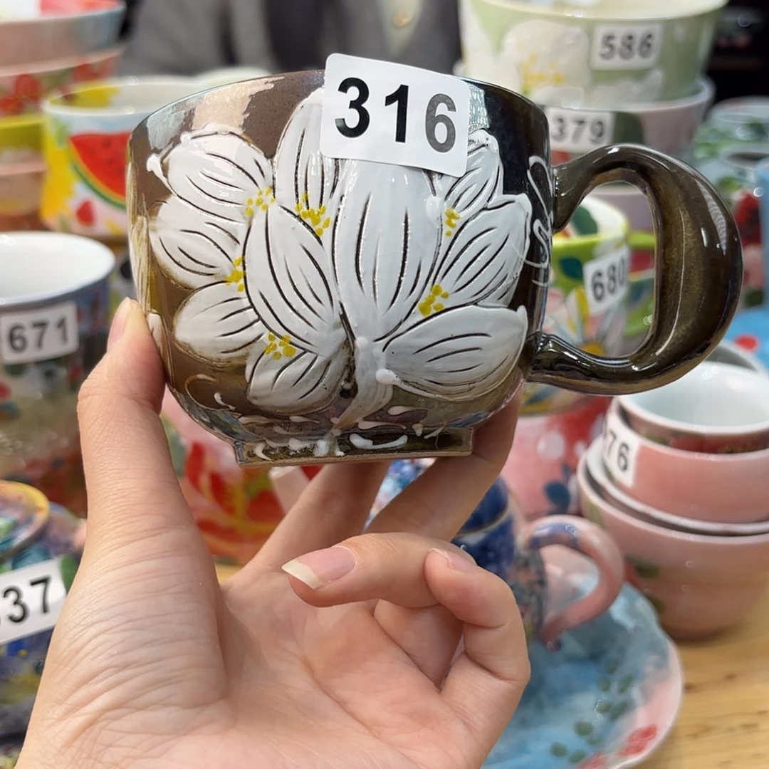 瓷片兔兔盖茨。兔兔