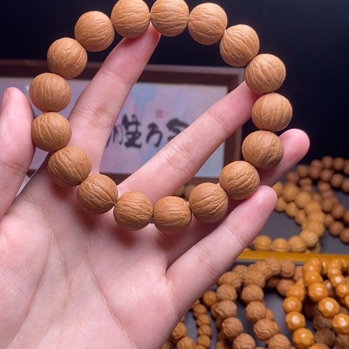 猴头核桃手串聚宝盆