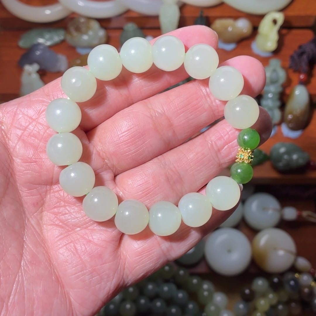 和田玉未镶嵌手串