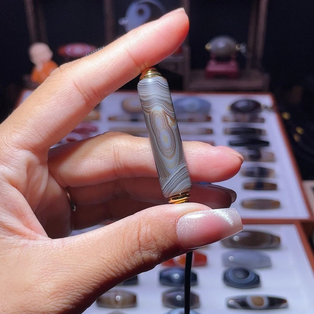 玛瑙/玉髓未镶嵌吊坠(赠链)