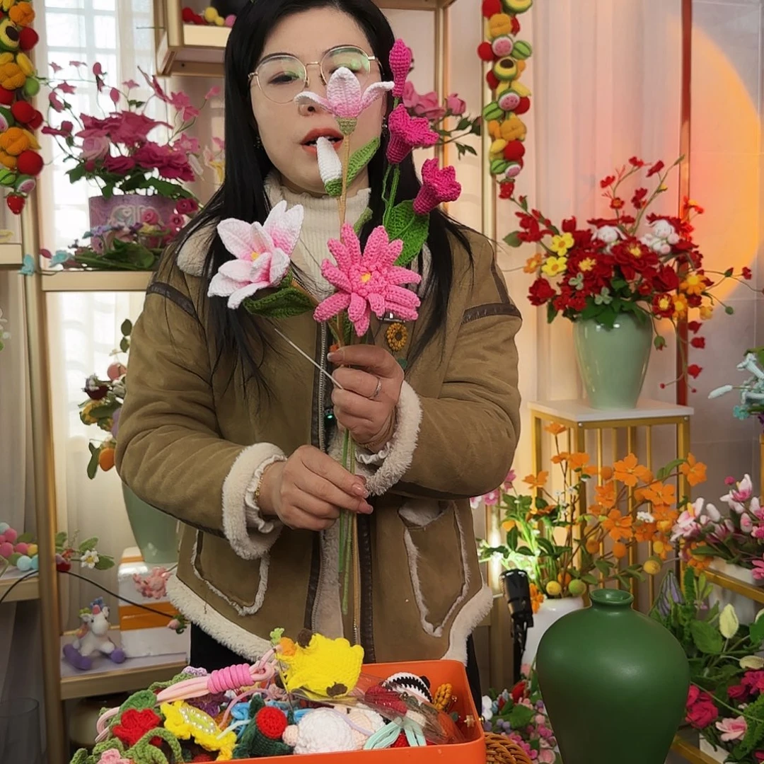 手工钩织设计花束