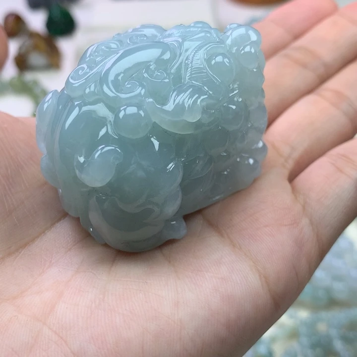 翡翠未镶嵌颈饰天然翡翠貔貅